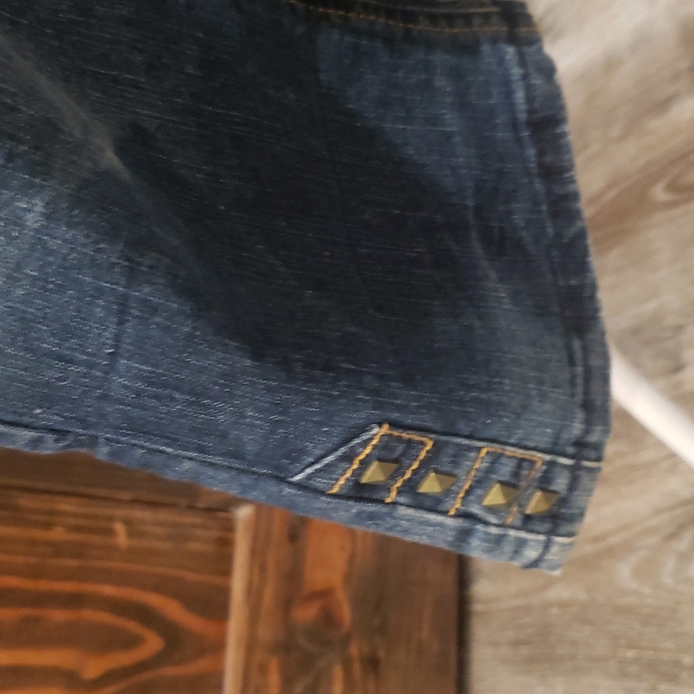 Mudd - Picture 2 of 14